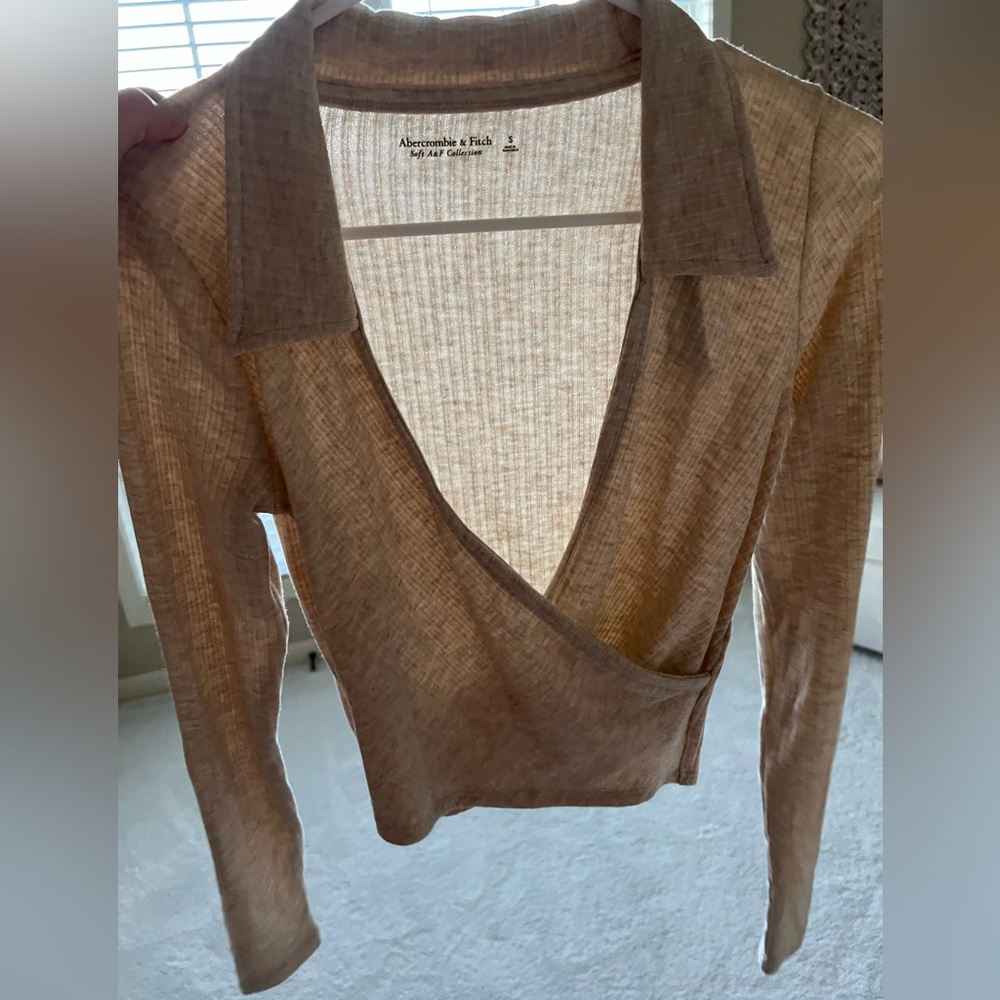 NWT Abercrombie Cropped Ribbed Top